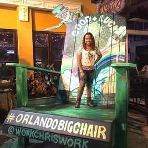 Meet your Posher, Ana caridad